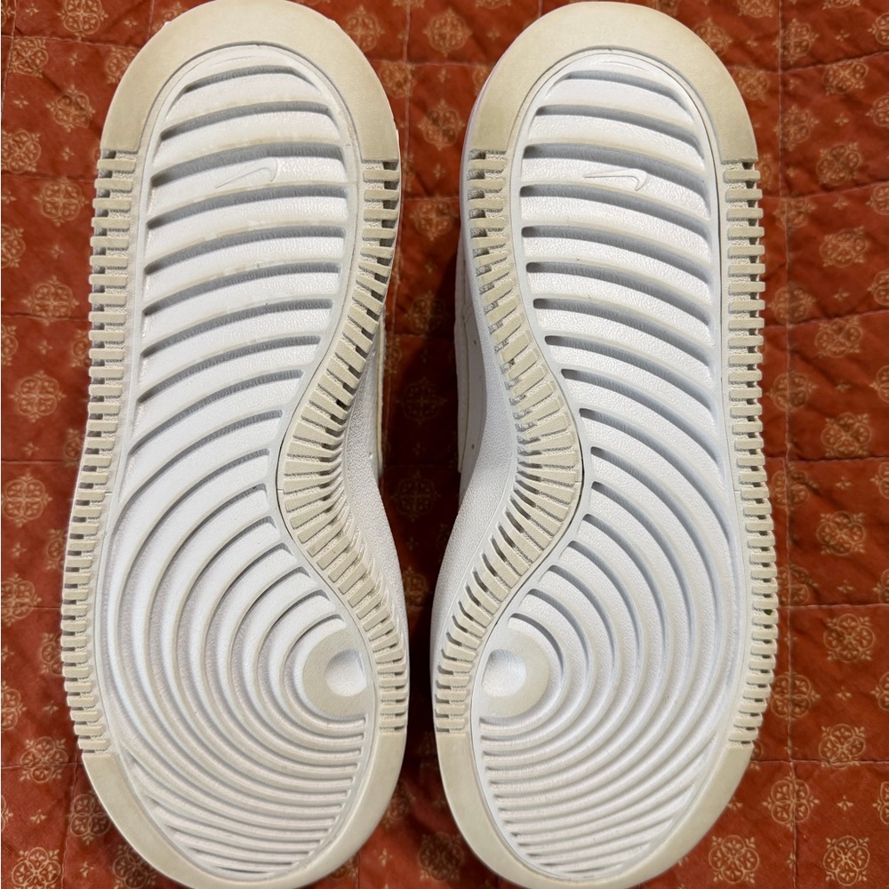 Nike Court Vision Sneakers - Picture 4 of 5